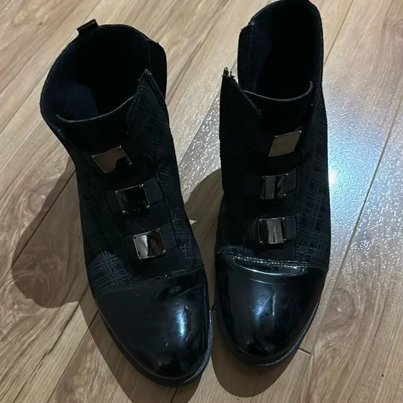 Cute boots - Picture 6 of 10